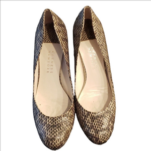 Barneys New York snakeskin print pump